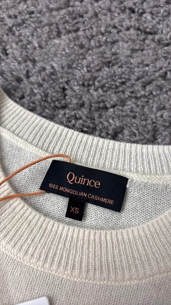 Quince Cashmere Sweater - Image 3