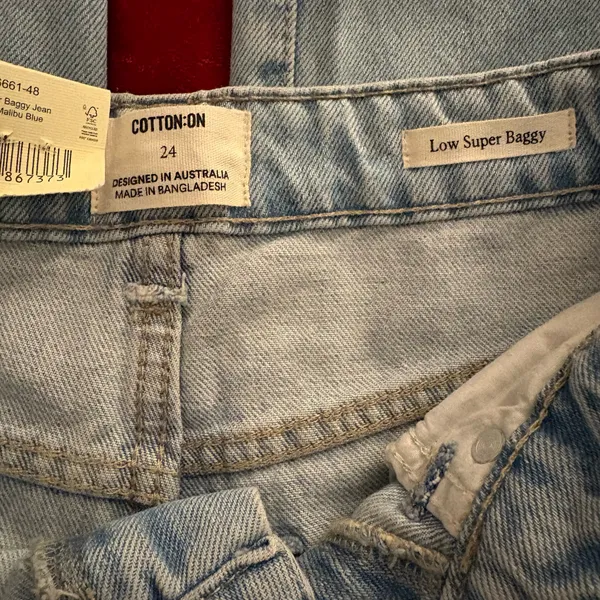 Cotton on low rise baggy jeans - Image 6