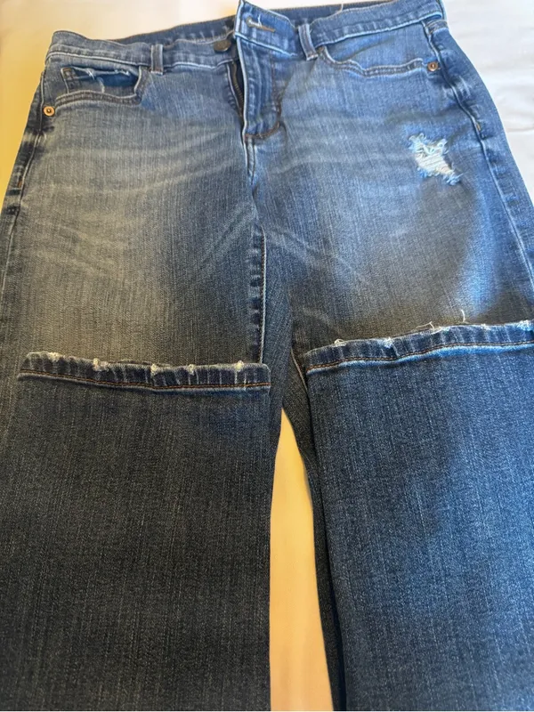 Banana Republic Ladies Medium Blue Straight Jeans - Image 3