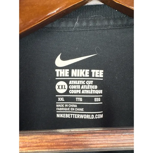 Women’s Nike XXL Black Seahawks Short Sleeve Shirt - Image 5