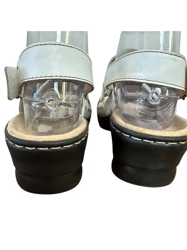 Clarks Size 10 Strappy Stylist Summer Comfy Casual Chic Slip On Sandals White - Image 8