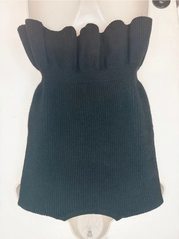 Commence Black Ribbed Knit Peplum Vest Top Size M Gold Buttons Sleeveless - Image 7