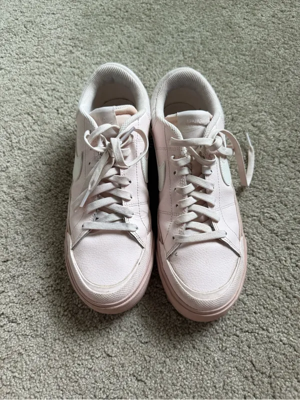 Nike Women’s Light Pink Low-Top Sneakers with White Swoosh - Image 2
