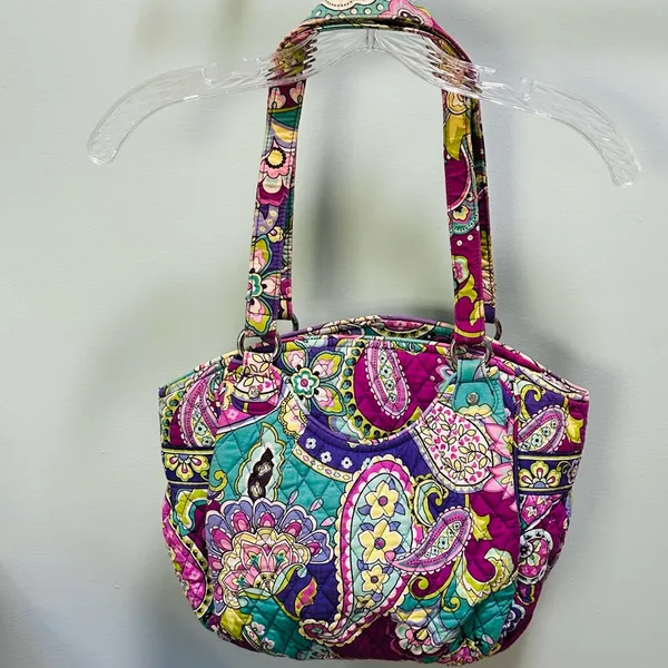 Lovely Vera Bradley Shoulder Bag in Pristine Condition - Image 6