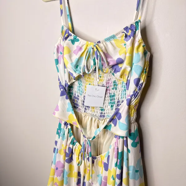 NEW NWT Blue Blush‎ Floral Print Mini Dress SZ Small Smocked Back Flirty Cutaway - Image 6
