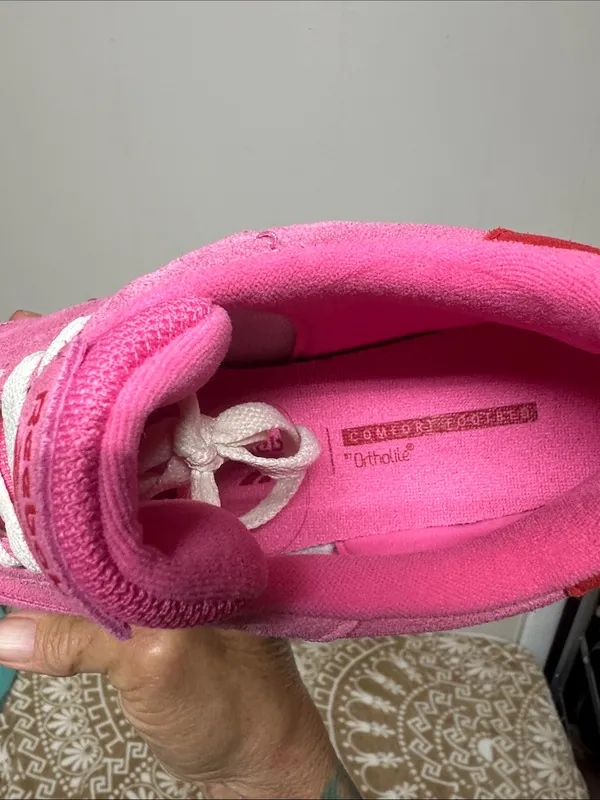 Reebok Women's Hot Pink Suede Sneakers with White Laces - Image 6
