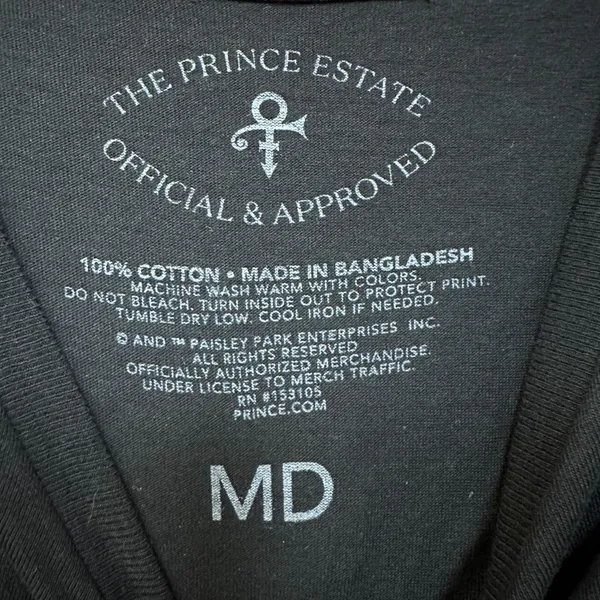 Prince Welcome To America Rock Tshirt size Medium - Image 4