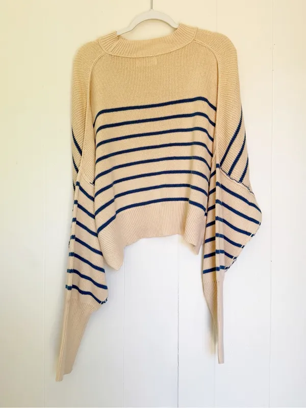 NEW CARLY JEAN LOS ANGELES CJLA Avila Cropped Sweater Blue Stripe XL - Image 4