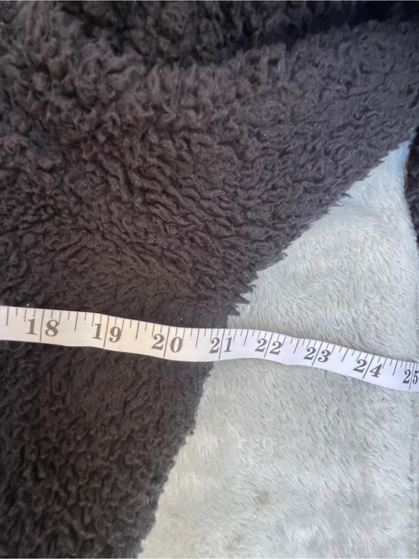 Lululemon Oh So Sherpa Half Zip Sweatshirt black minimalist cozy cabin outdoor 6 - Image 9