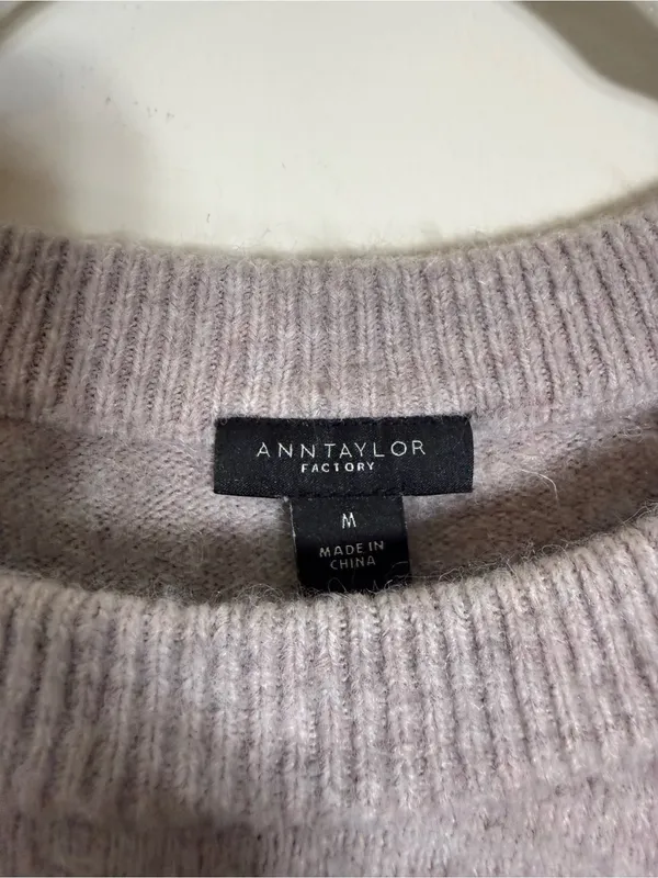 Ann Taylor Factory Colorblock Neutral Sweater Cream Purple Size Medium - Image 3