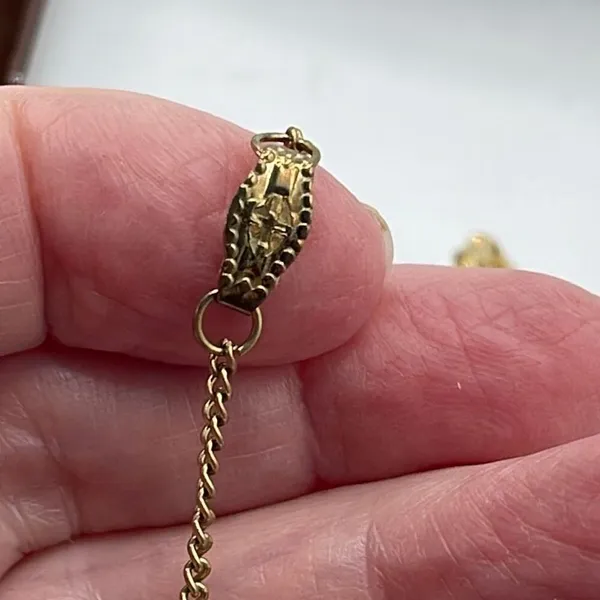 Vintage Ronte of Hollywood simulated Emerald pendant necklace goldtone metal - Image 4