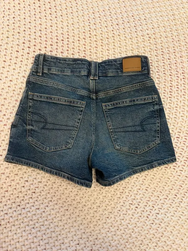 American Eagle Strigid Super High-Waisted Relaxed Denim Shorts - Image 2