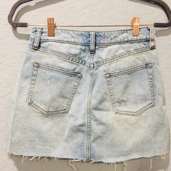 Free People Denim Distressed Skirt Size 26 - Image 4