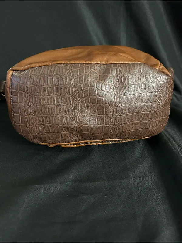 Bueno Women’s Brown Faux Leather Shoulder Bag Purse - Image 8