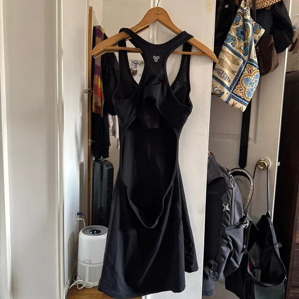 Aritzia Tnaction Surpass Black Sports Dress - Image 6