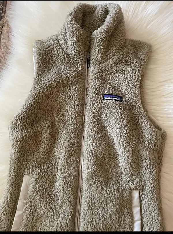 Patagonia Vest Women’s Tan Los Gatos Sherpa Fleece Pockets Full Zip - Image 5