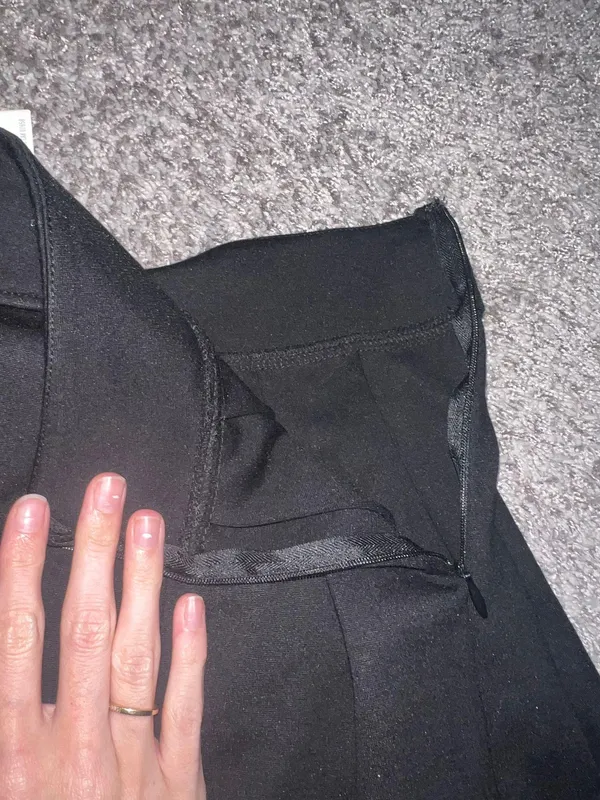 Black Pleated Skirt - Image 4