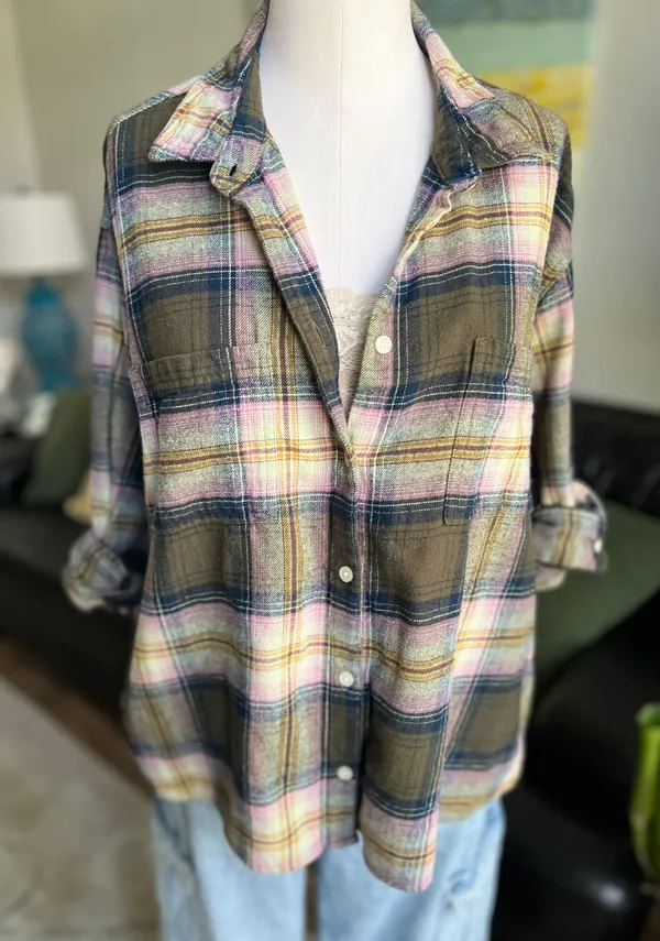 Old Navy Boyfriend Flannel - Image 4
