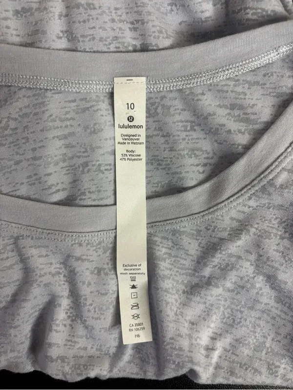 Lululemon Tie Your Practice Long Sleeve Silver Fox size 10 - Image 5