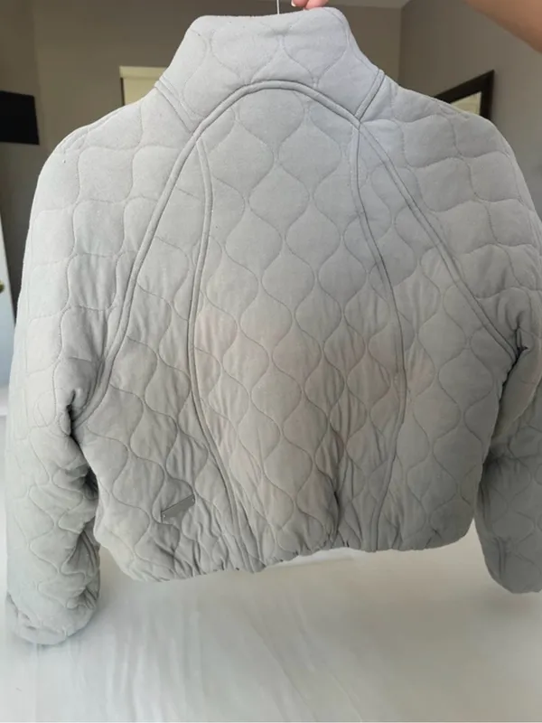lululemon athletica Light Gray Quilted Zip Jacket - Image 2