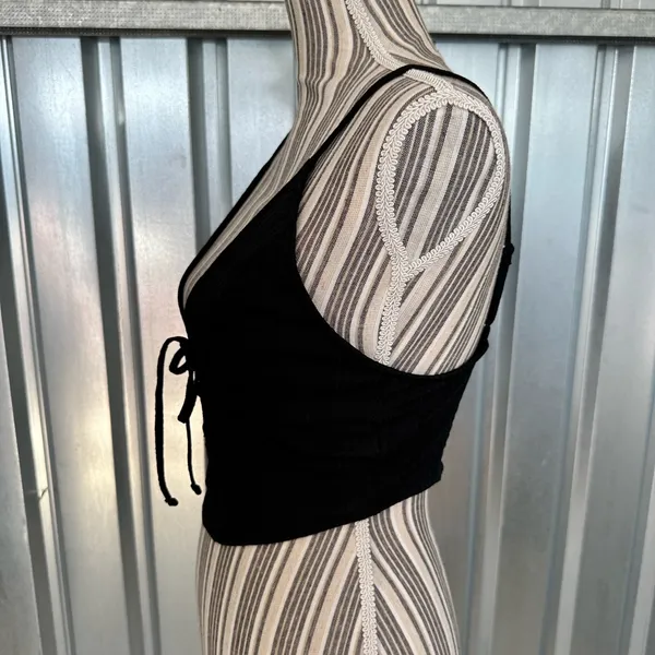 Womens Urban Outfitters Top Black Size Medium - Image 4