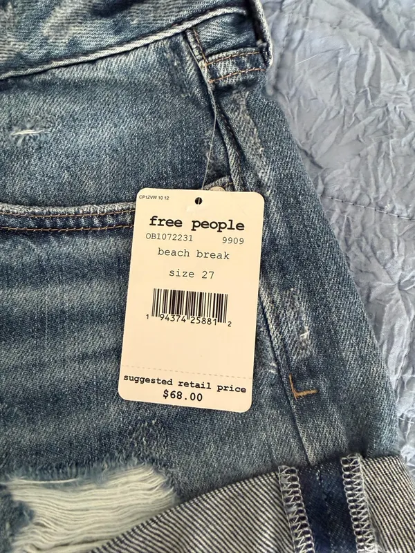 Free People We the Free Beach Break Light Blue Denim Shorts NWT Size 27 - Image 2