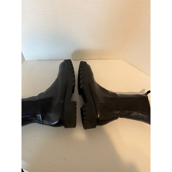 LAST Women Leather Boots 40 Black Rocky Chelsea Lug Sole Platform Pull On Edgy - Image 6