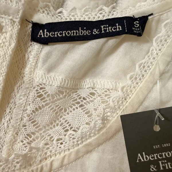 NWT‎ Abercrombie & Fitch Ivory Lace Embroidered Sleeveless Tank Top S Boho - Image 3