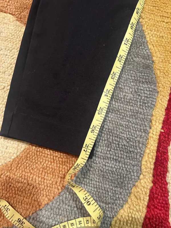 Express Black Skinny Mid Rise Ponte Knit Stretch Pants Slim Fit Size 4 - Image 3