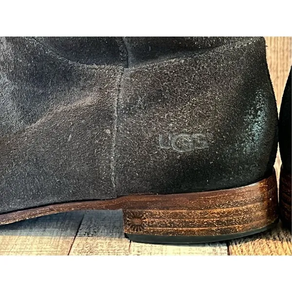 UGG Australia 3282 Cailyn Western Mid Calf Brown Suede‎ Distressed Boot sz 9 - Image 5
