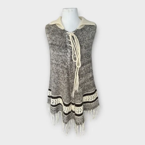 Vintage 70s Knitted Poncho MKM Designs Tie & Collar Medium Retro Boho Hippie - Image 9
