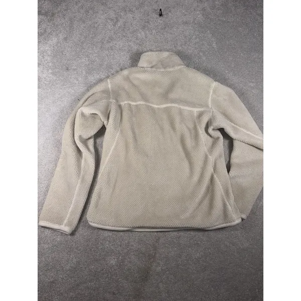 Patagonia‎ Women's Re-Tool Snap-T fleece cream womens medium Small Spot Shown - Image 7
