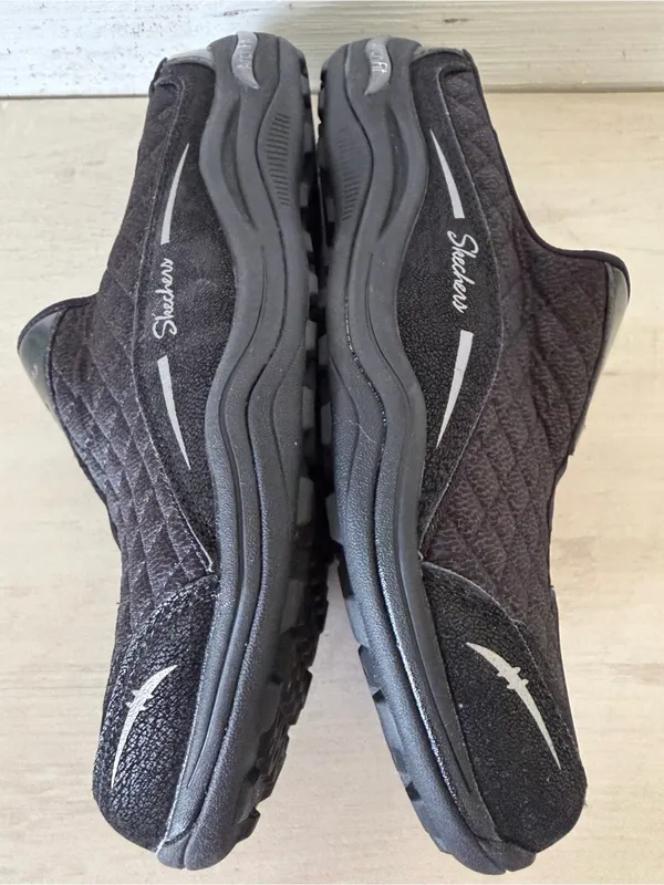 Skechers Air Cooled Slip On Sneakers Womens Black Size 7 Arch Fit Relax Fit NEW - Image 2