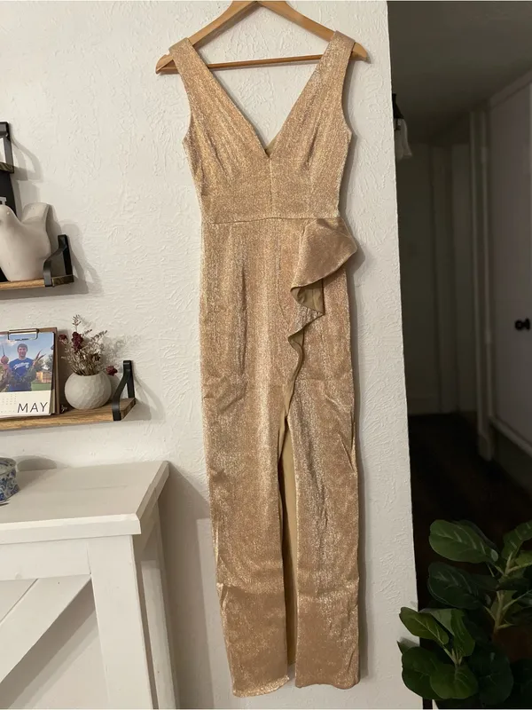 Black Halo Gold Hendricks Gown Metallic Gold V-Neck Maxi Dress Side Peplum - Image 5