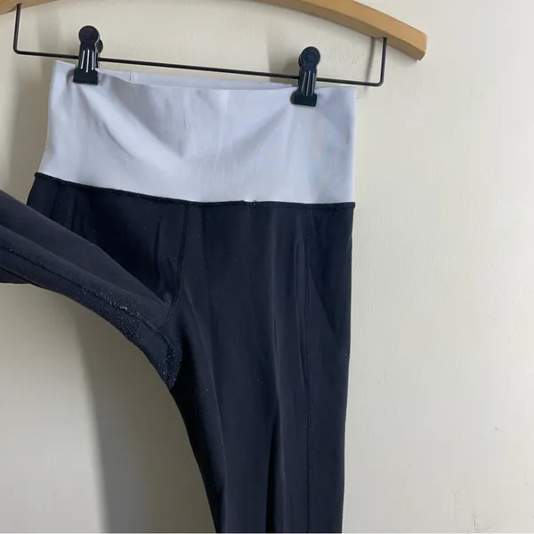 Lululemon High Rise Leggings Black / White Waistband Long Inseam 34” - Image 5