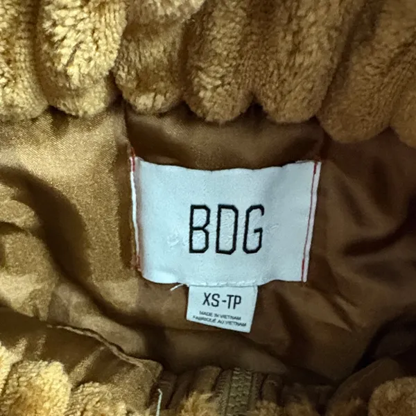 BDG Urban‎ Outfitters Brown Corduroy Velvet Cropped Puffer Coat Jacket Size XS - Image 4