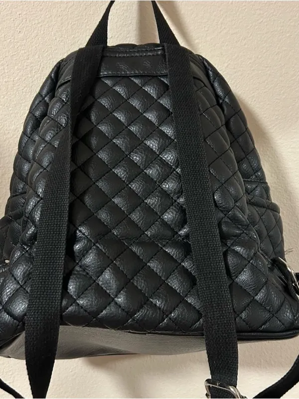 Quilted Black Women's Backpack with Front Zip Pocket - Image 5