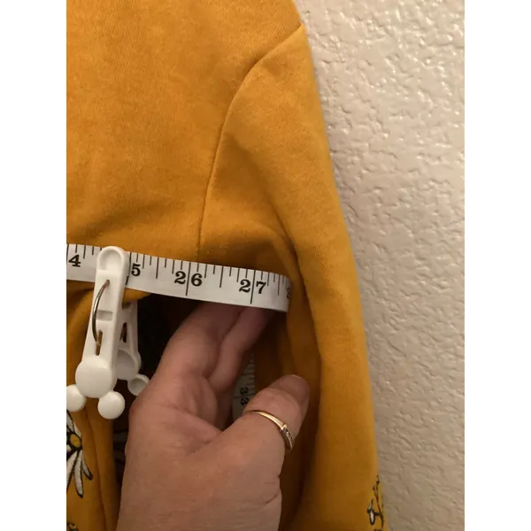 Our Universe Disney Winnie the Pooh Wildflower Crewneck - BoxLunch Exclusive M - Image 5