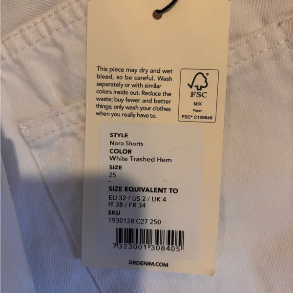 Dr. Denim white shorts - Image 3