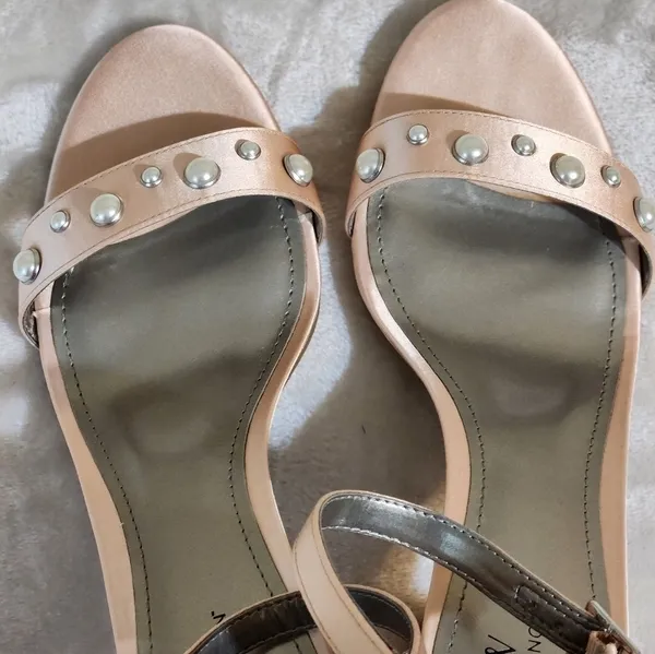 Worthington Satin pink embellished heels - Image 10