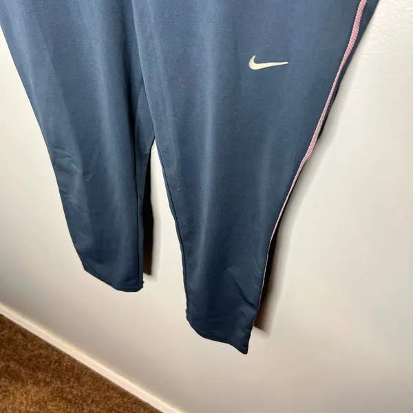 NEW Nike Golf Tour Performance DRI-FIT Cropped Leggings Women's Small Grey Pink - Image 9