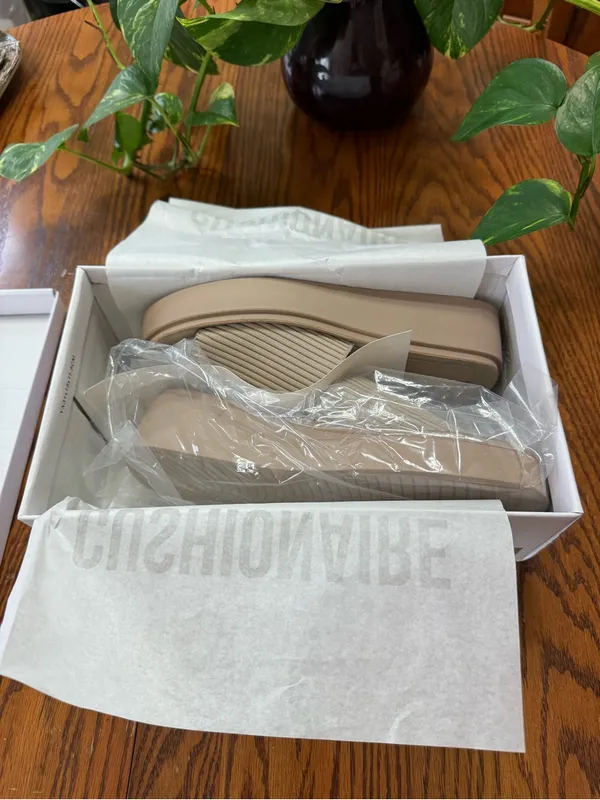 Cushionaire Taupe Weave Ribbed Platform Slide Sandals Beige Tan Size 9 New - Image 6