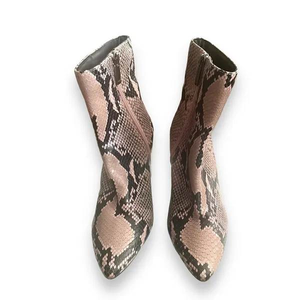 Aquatalia Palomina embossed snake print leather pointed toe booties NEW size 6M - Image 3