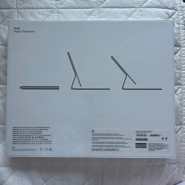 Apple iPad Magic Keyboard - Image 2
