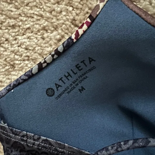 Athleta swimtop-M - Image 4