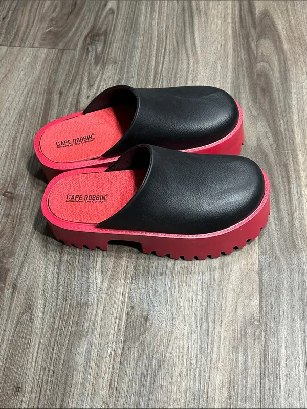 Cape Robbin Black Upper with Hot Pink Platform Clogs - Image 5