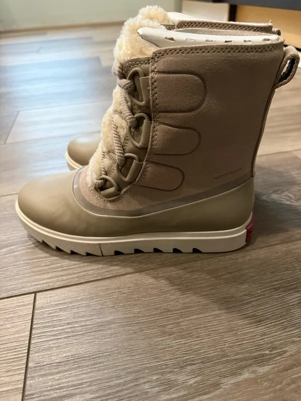 Sorel Boots Women’s Waterproof Winter Insulated Snow - Image 2
