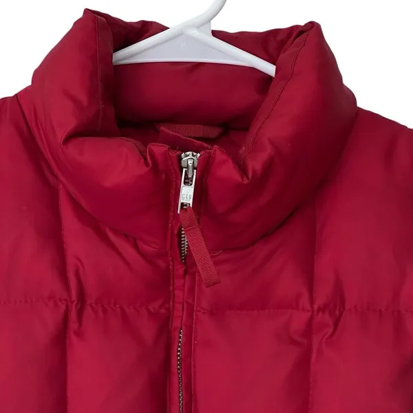 GAP Red Down Puffer Vest‎ Women's Size Medium VINTAGE Y2K - Image 2