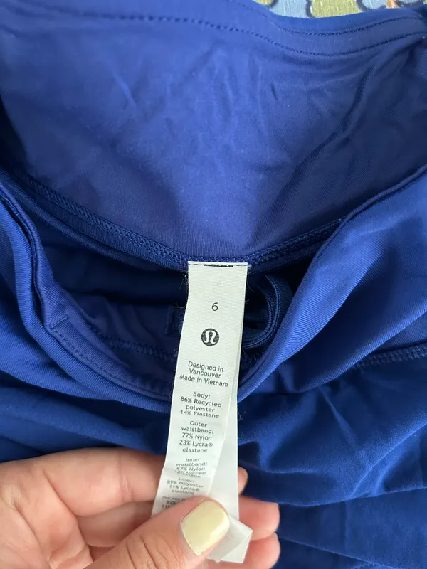 Lululemon Larkspur  Speed Up shorts (2.5) - Image 2
