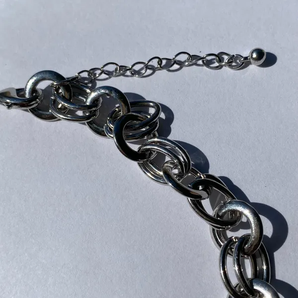 🤍 Y2K 2000s White Enamel Panel Clear Faceted Rhinestones Silver Tone Metal Double Cable Chain Necklace 🤍 - Image 4